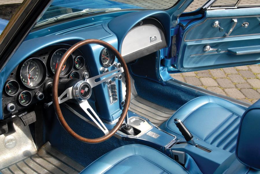  Chevrolet Corvette 427-435 Roadster 1967 года  (фото 22 из 28)